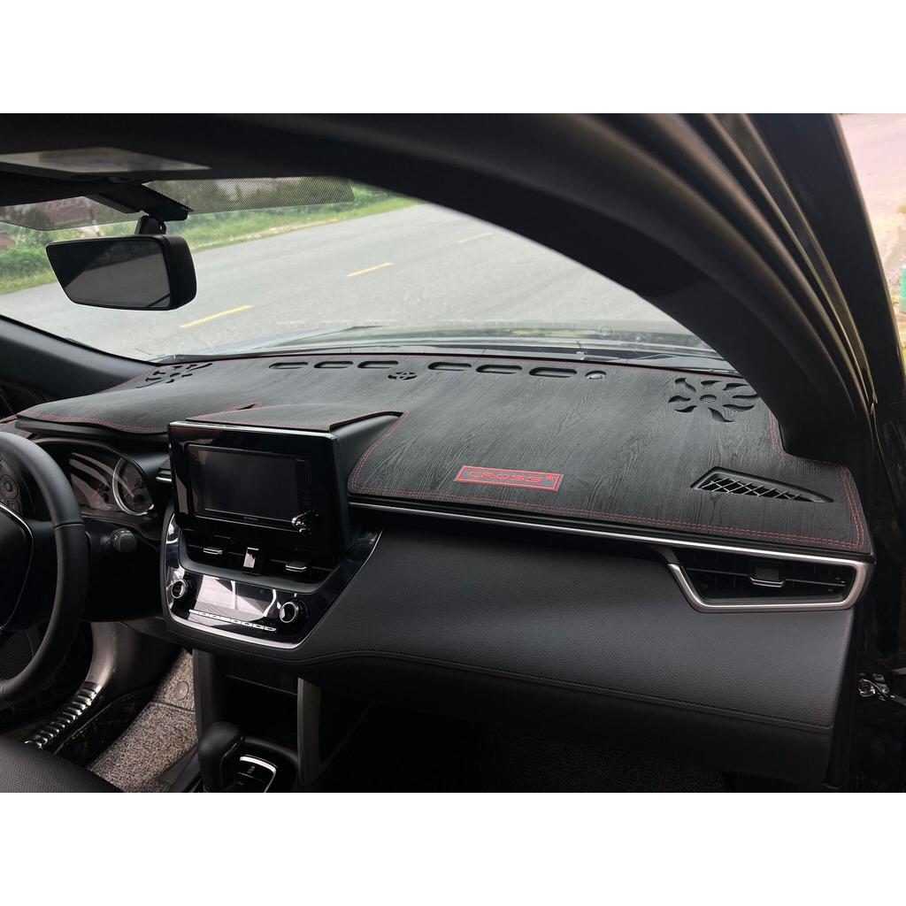 Thảm taplo Toyota Corolla Cross