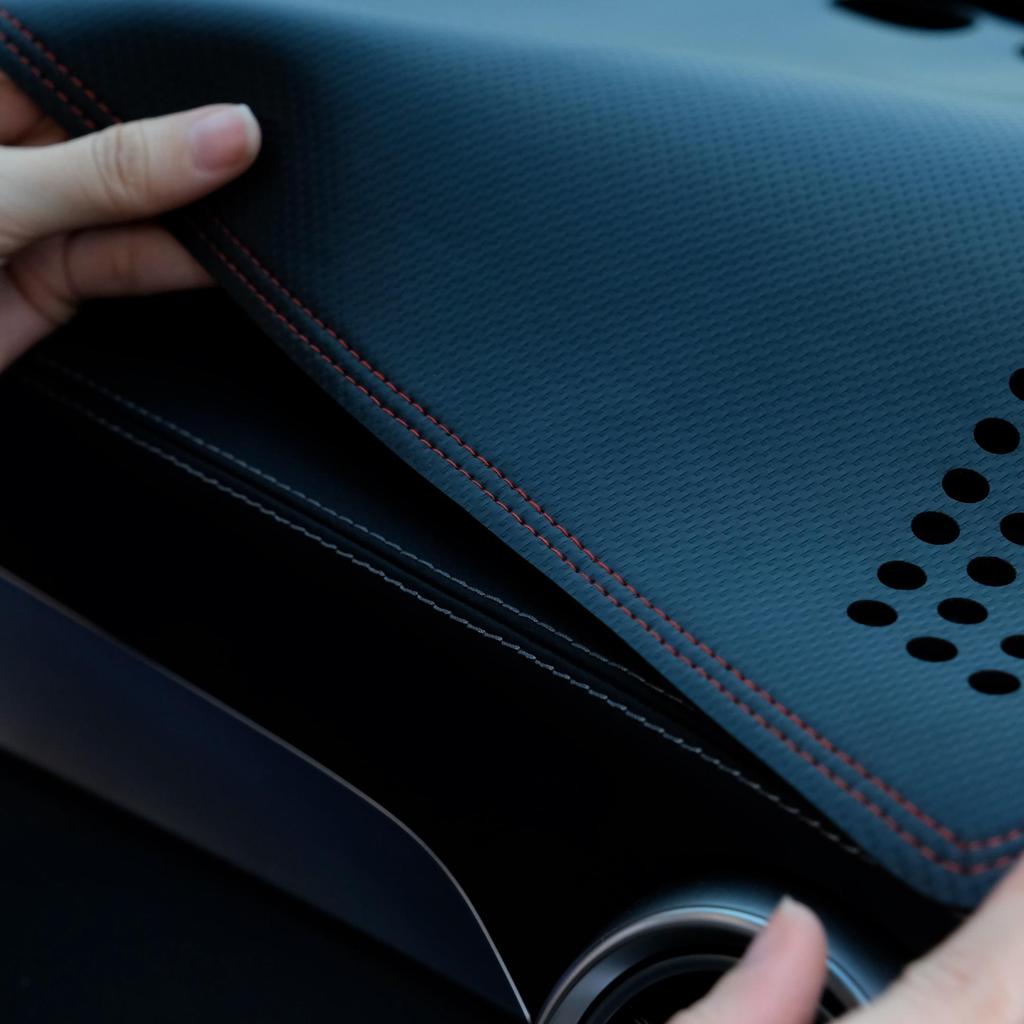 Thảm taplo Mazda CX-3 Da carbon