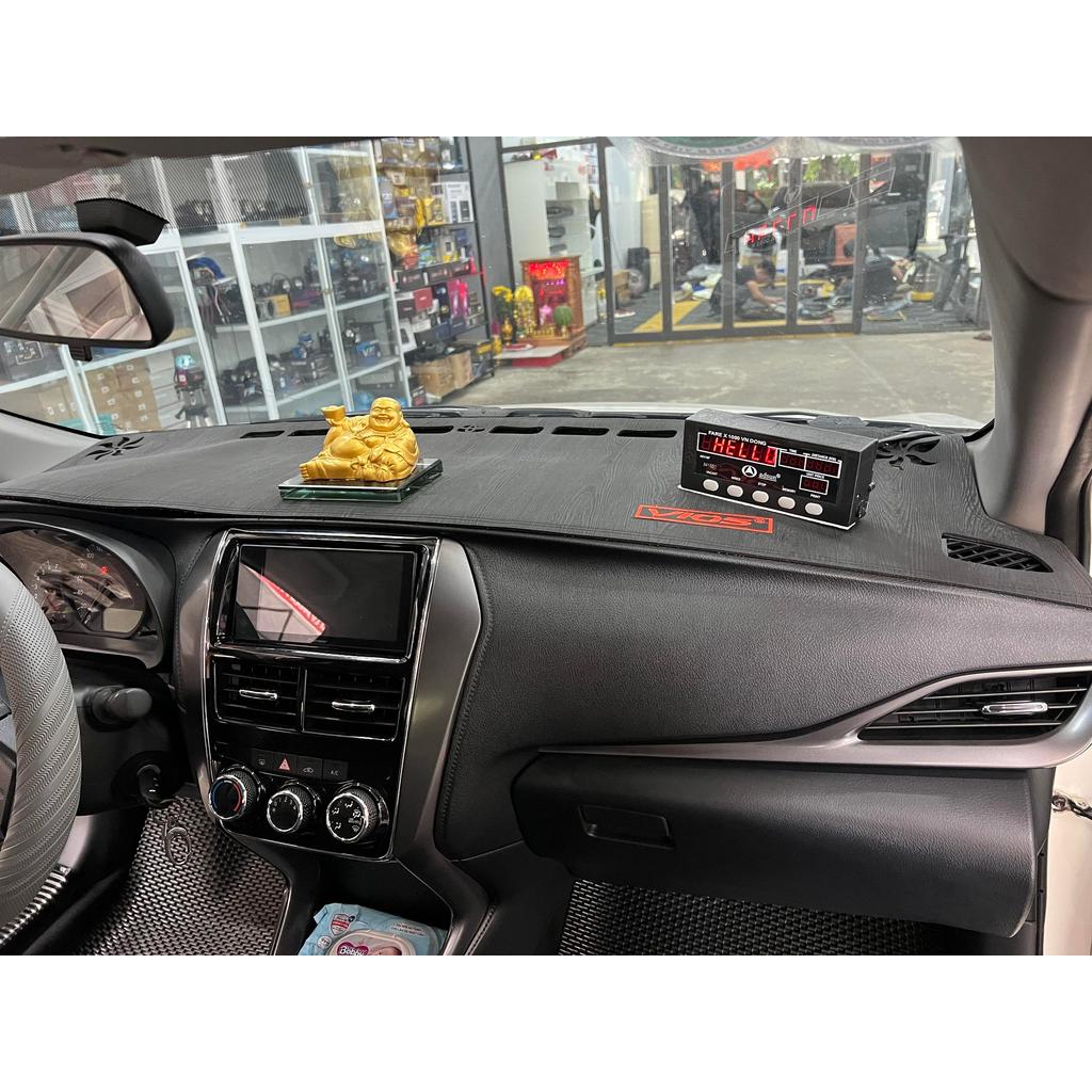 Toyota Vios sau khi trải thảm taplo - ảnh 2