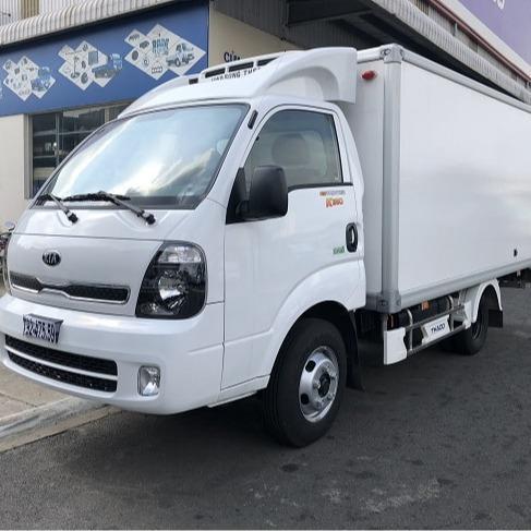Xe tải sau khi trải thảm taplo - ảnh 4