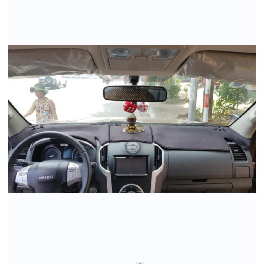 Isuzu D-Max / MU-X / Hi-Lander sau khi trải thảm taplo - ảnh 2